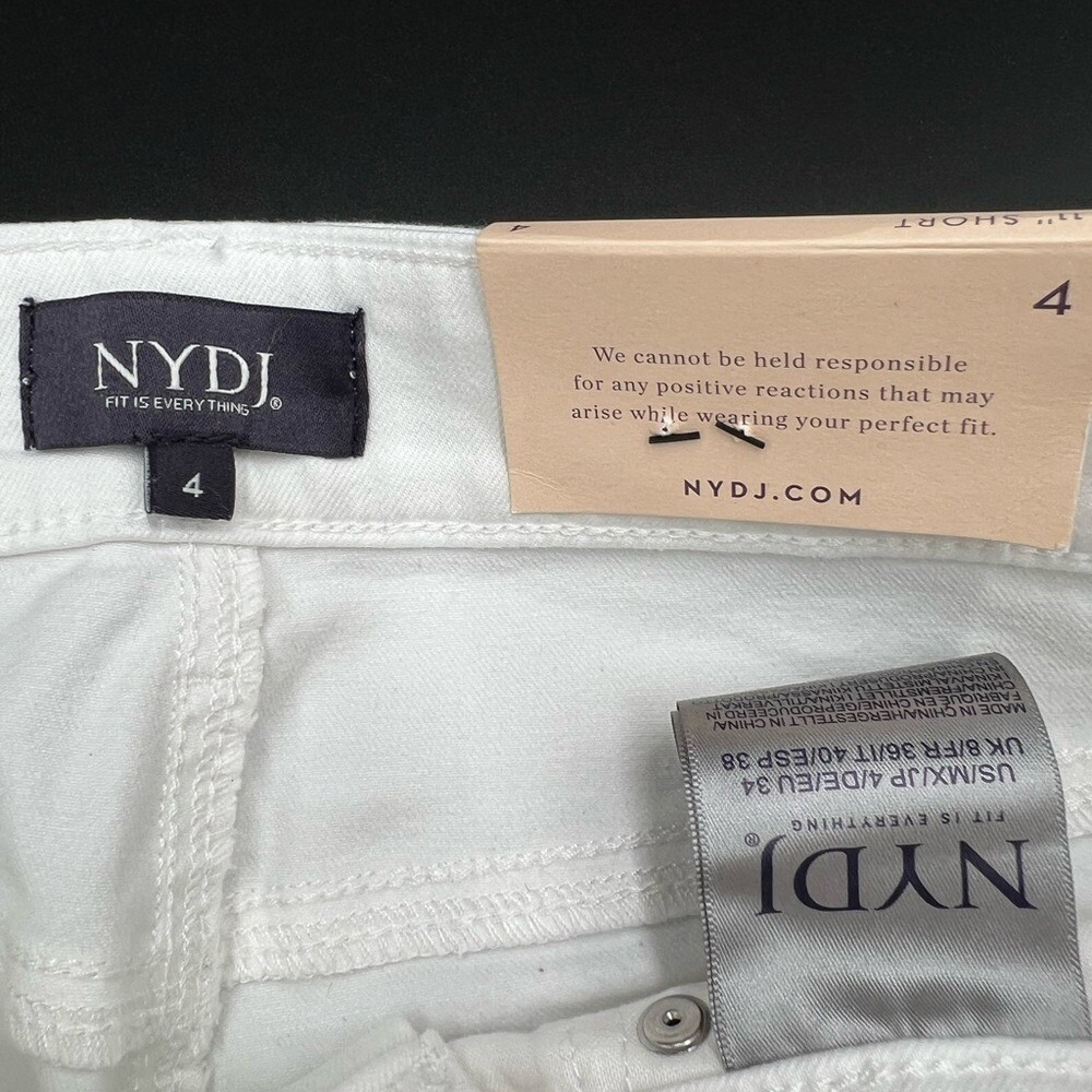 New Women's NYDJ (Not Your Daughters Jeans) Brielle 11"inseam Jean short size 4. - Picture 5 of 8